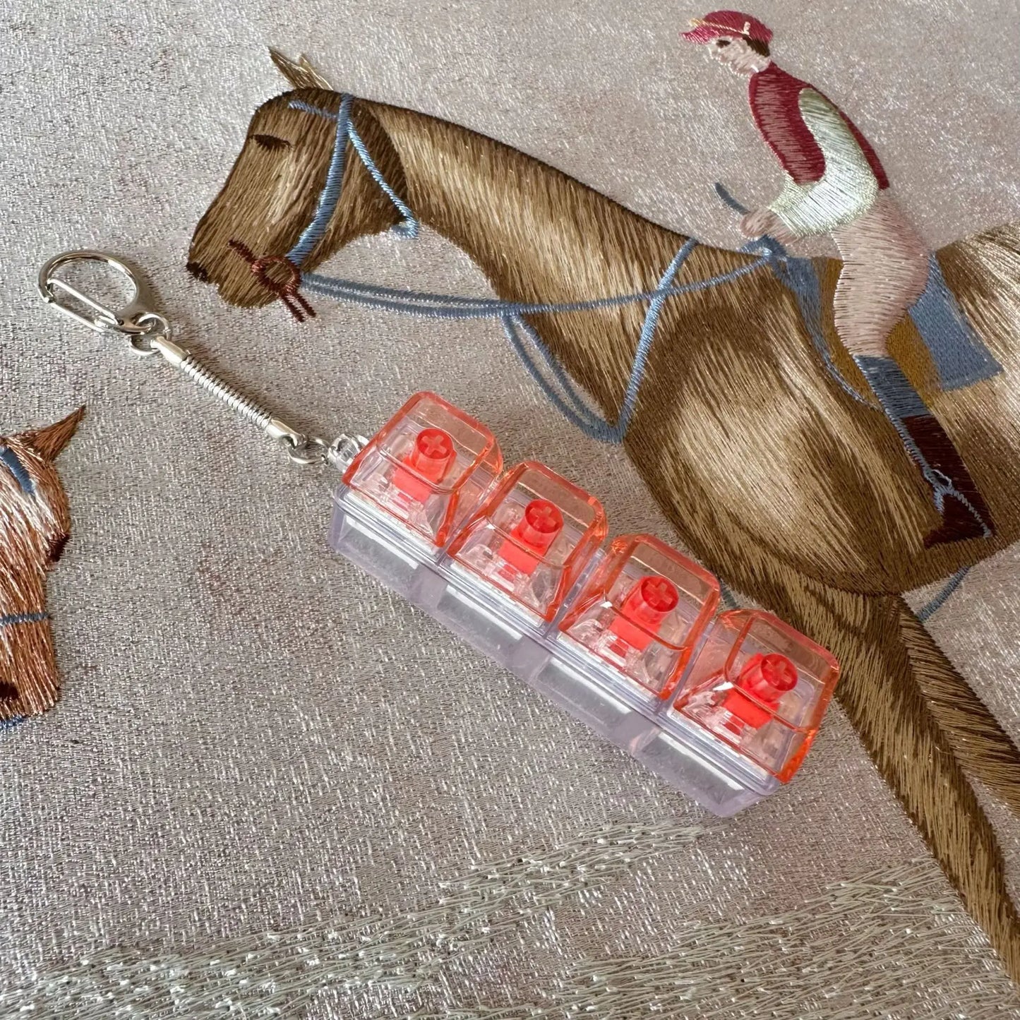 LED Keyboard Keychain Fidget – Clicky Stress Relief Toy