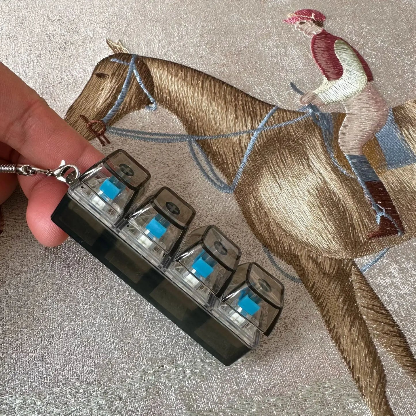 LED Keyboard Keychain Fidget – Clicky Stress Relief Toy